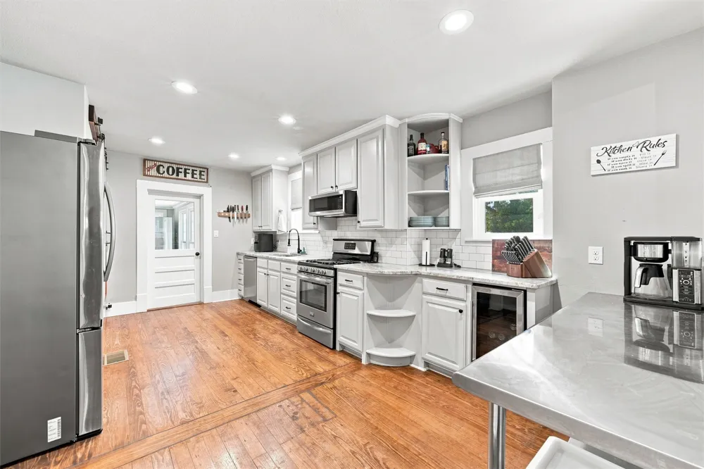 2716 Sanger Avenue Waco, TX 76707