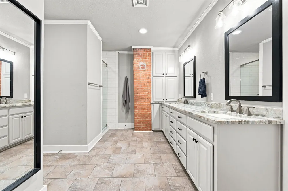 2716 Sanger Avenue Waco, TX 76707