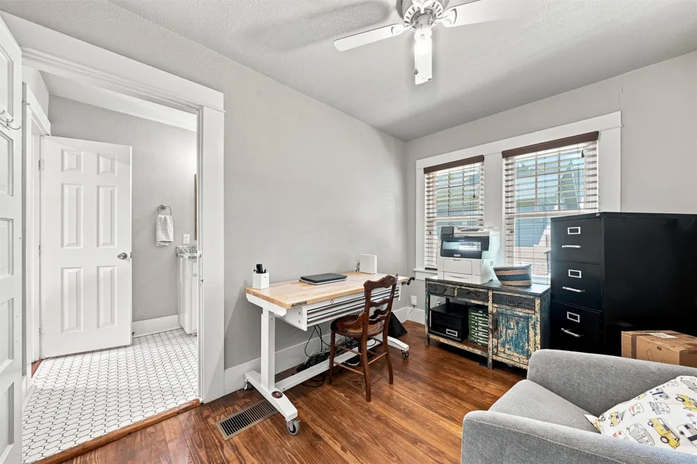 2716 Sanger Avenue Waco, TX 76707