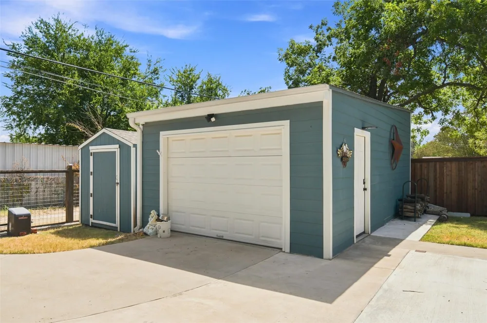 2716 Sanger Avenue Waco, TX 76707