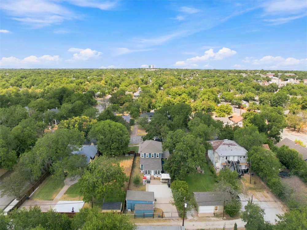 2716 Sanger Avenue Waco, TX 76707