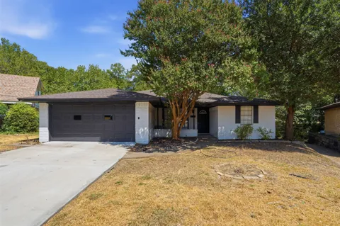 439 Shorewood Drive