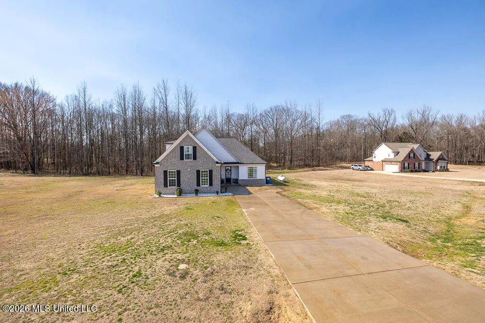 45 Centerline Roper Loop Byhalia, MS 38611