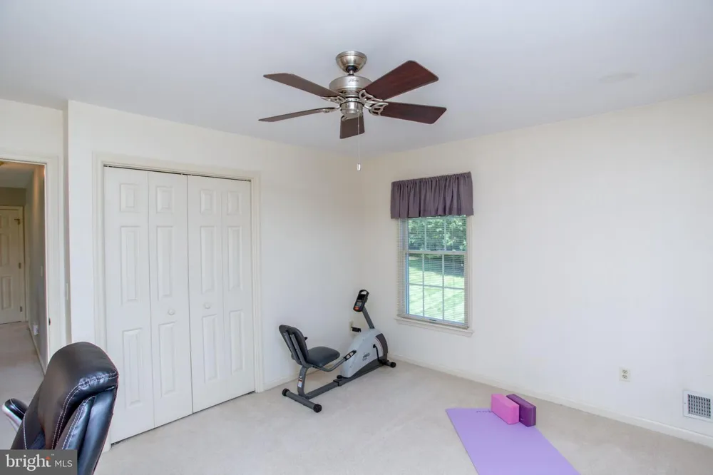 25 FARMHOUSE ROAD Milford, NJ 08848