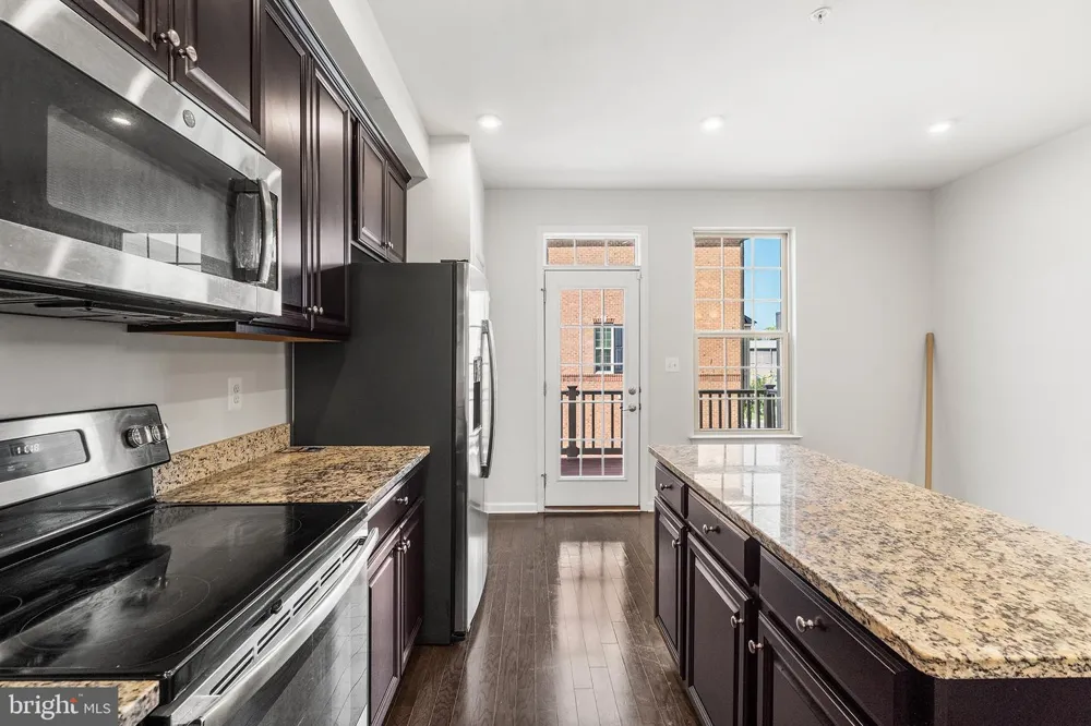 128 S NEWKIRK STREET Baltimore, MD 21224
