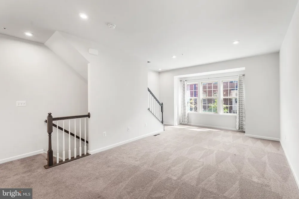 128 S NEWKIRK STREET Baltimore, MD 21224