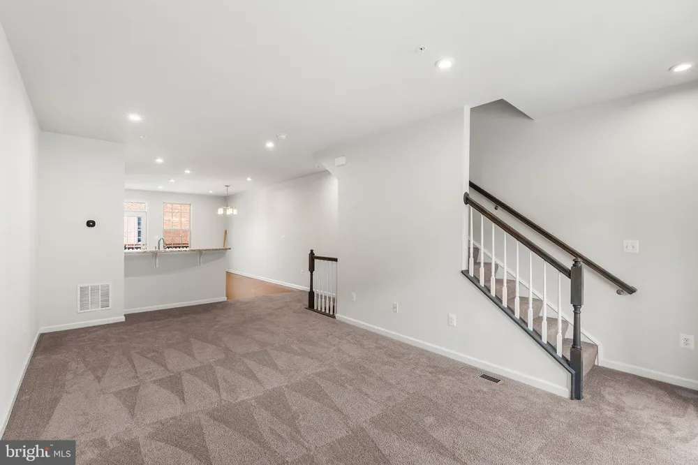 128 S NEWKIRK STREET Baltimore, MD 21224