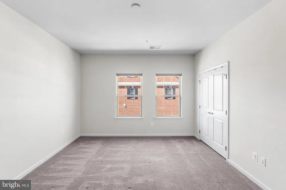 128 S NEWKIRK STREET Baltimore, MD 21224