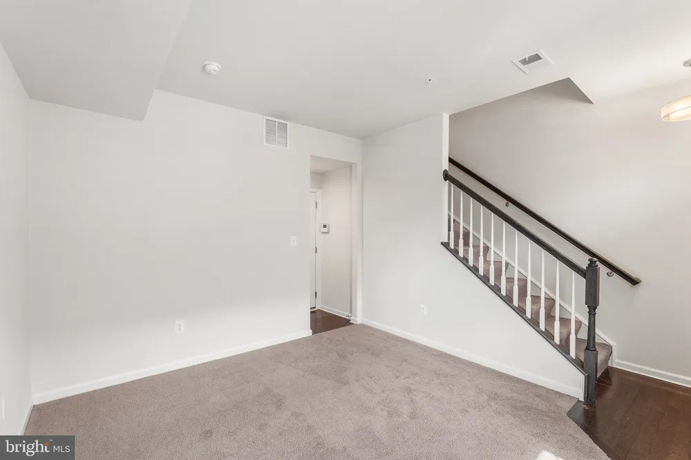 128 S NEWKIRK STREET Baltimore, MD 21224
