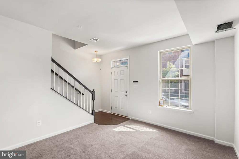 128 S NEWKIRK STREET Baltimore, MD 21224