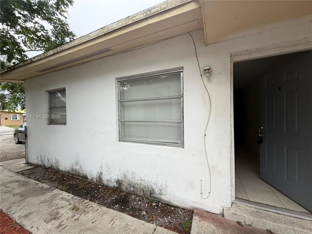 148 NW 14th Way #1 Dania Beach, FL 33004