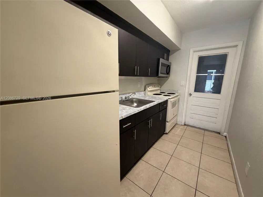148 NW 14th Way #1 Dania Beach, FL 33004