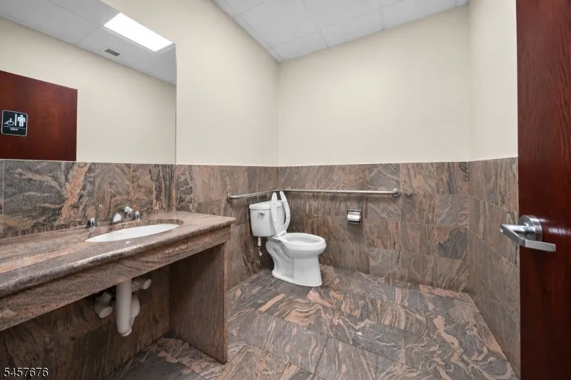 2467 State Route 10 Parsippany-Troy Hills, NJ 07950