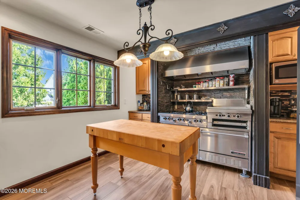 59 Augusta Street Tinton Falls, NJ 07712