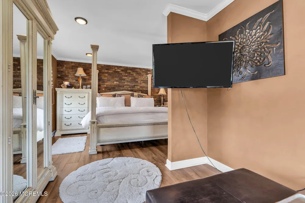 59 Augusta Street Tinton Falls, NJ 07712