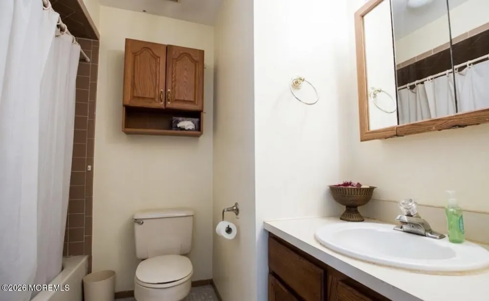 22 Charles Drive Tinton Falls, NJ 07753