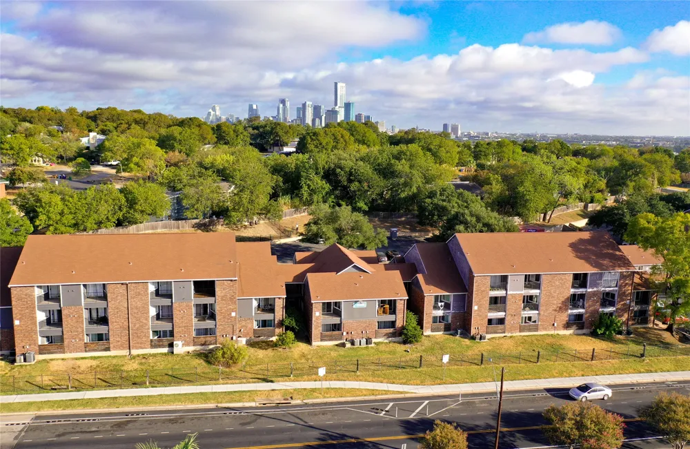 1840 Burton Drive #227 Austin, TX 78741