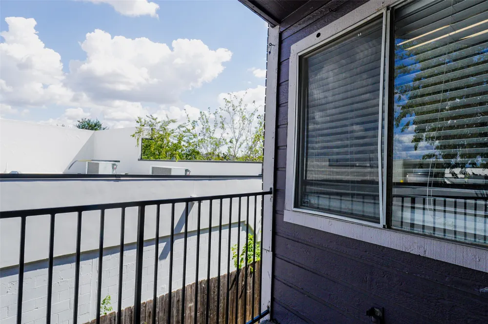 1840 Burton Drive #227 Austin, TX 78741