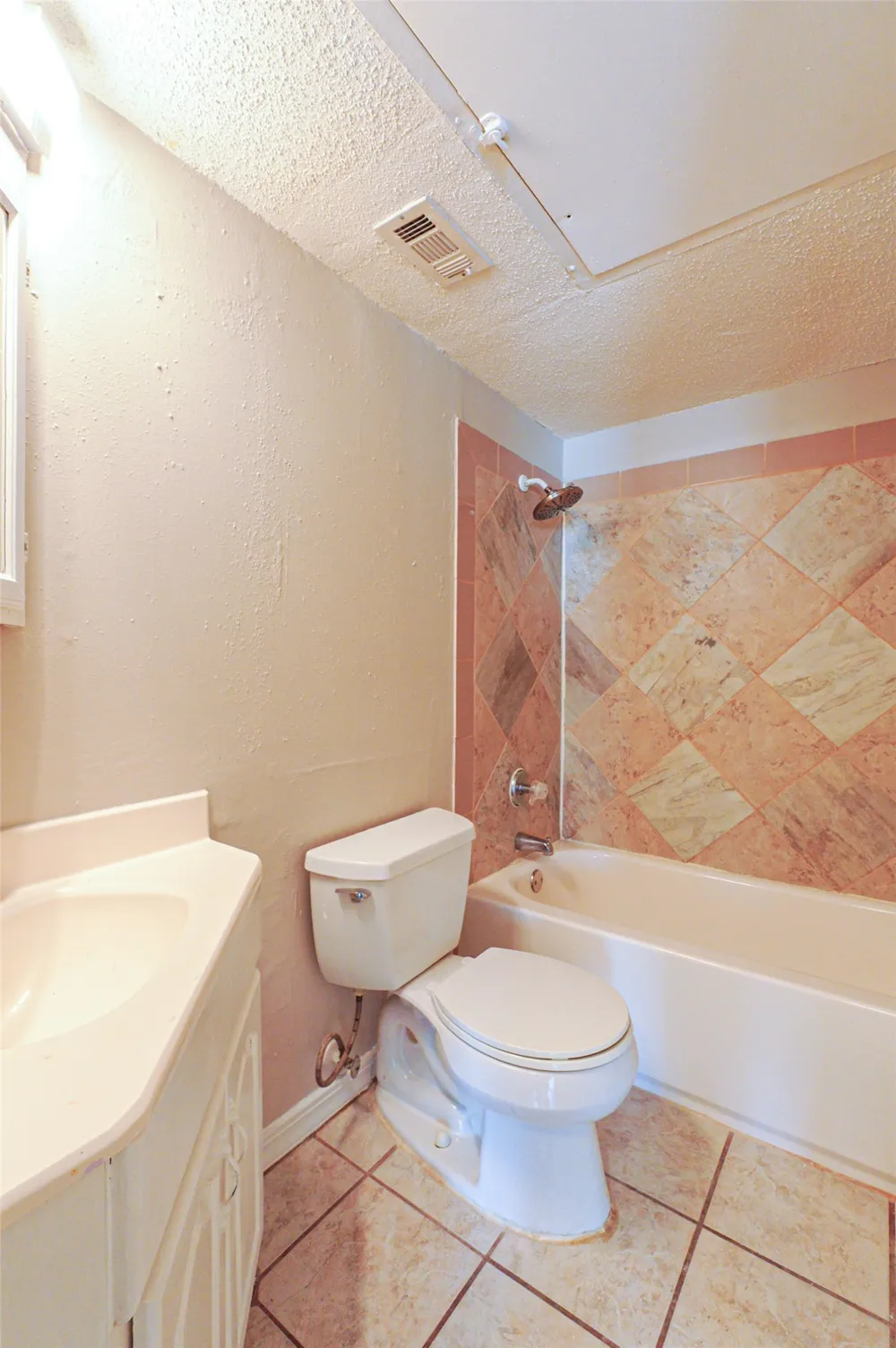 1840 Burton Drive #227 Austin, TX 78741