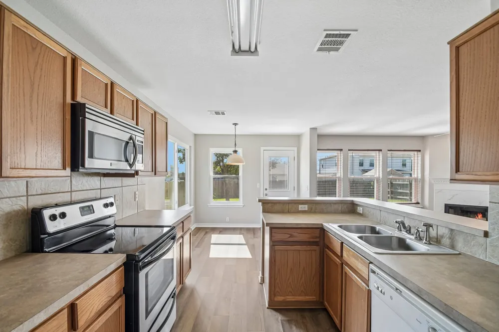 14413 Gurneys Eagle Drive Elgin, TX 78621