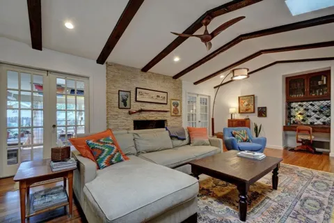 1708 Windoak Drive