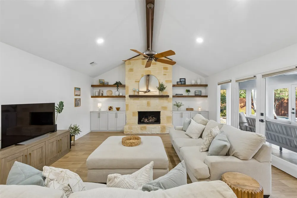 2414 Acacia Street Richardson, TX 75082
