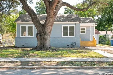 132 ROSS AVE