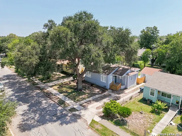 132 ROSS AVE San Antonio, TX 78225