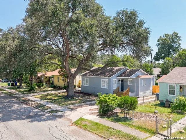 132 ROSS AVE San Antonio, TX 78225