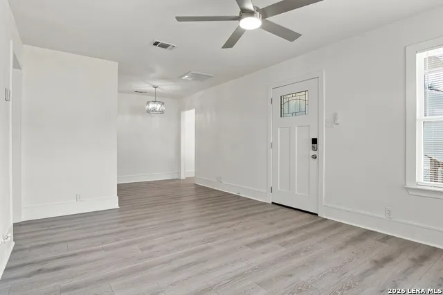 132 ROSS AVE San Antonio, TX 78225
