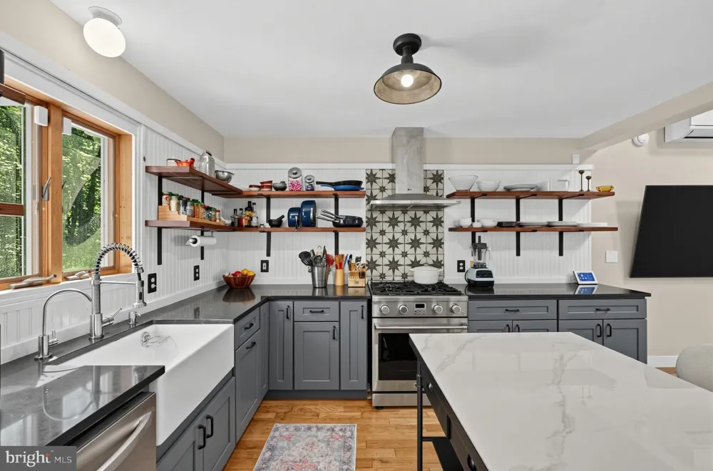 225 WHIPPOORWILL DRIVE Lehman, PA 18324