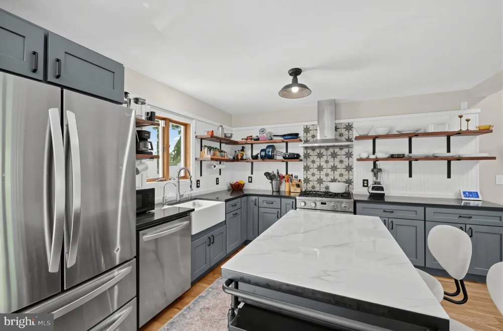 225 WHIPPOORWILL DRIVE Lehman, PA 18324