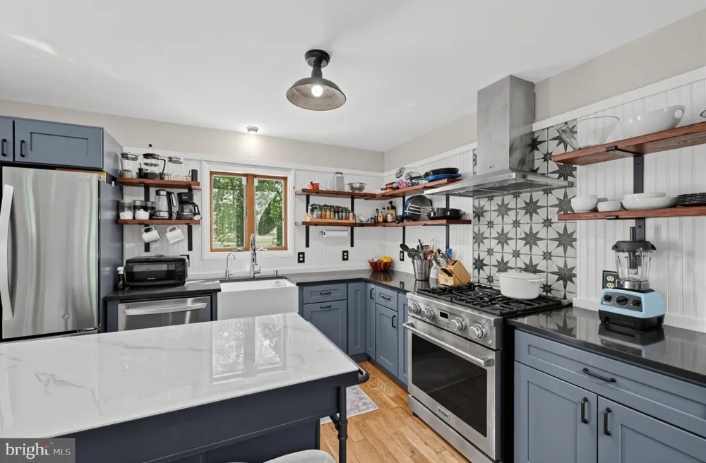 225 WHIPPOORWILL DRIVE Lehman, PA 18324