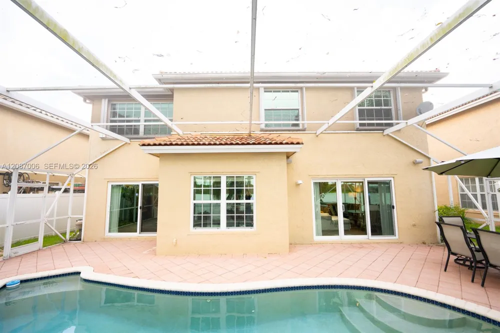 13832 NW 22nd St Sunrise, FL 33323