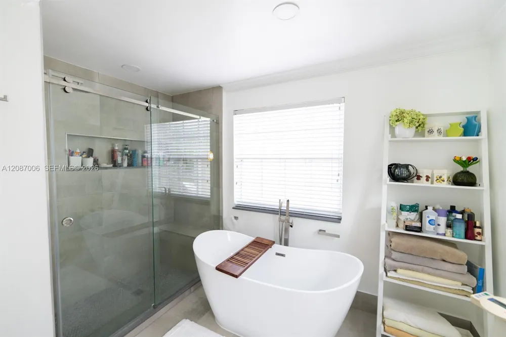 13832 NW 22nd St Sunrise, FL 33323