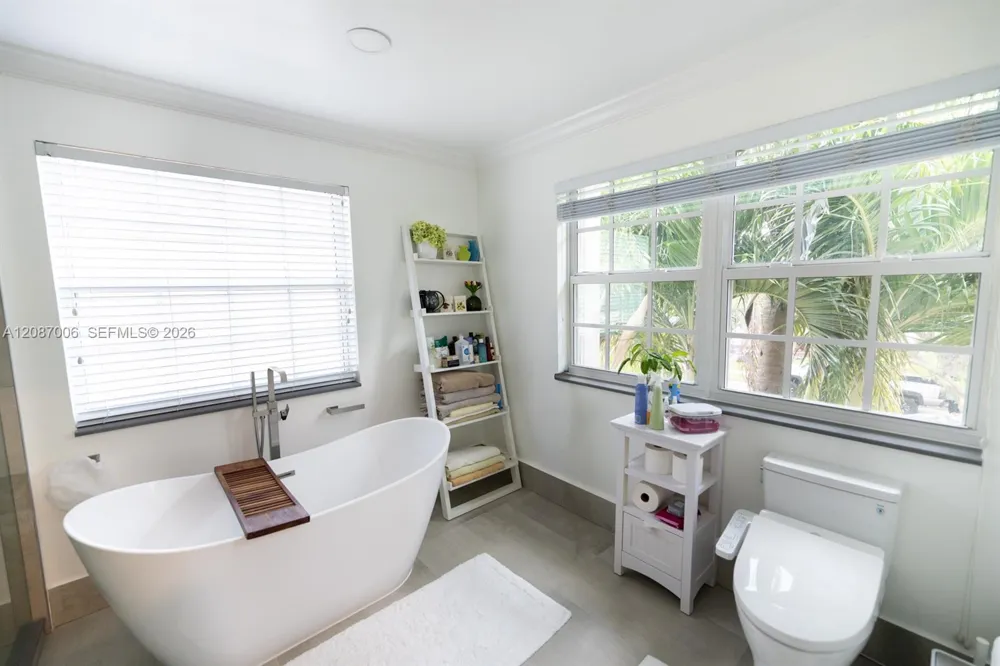 13832 NW 22nd St Sunrise, FL 33323