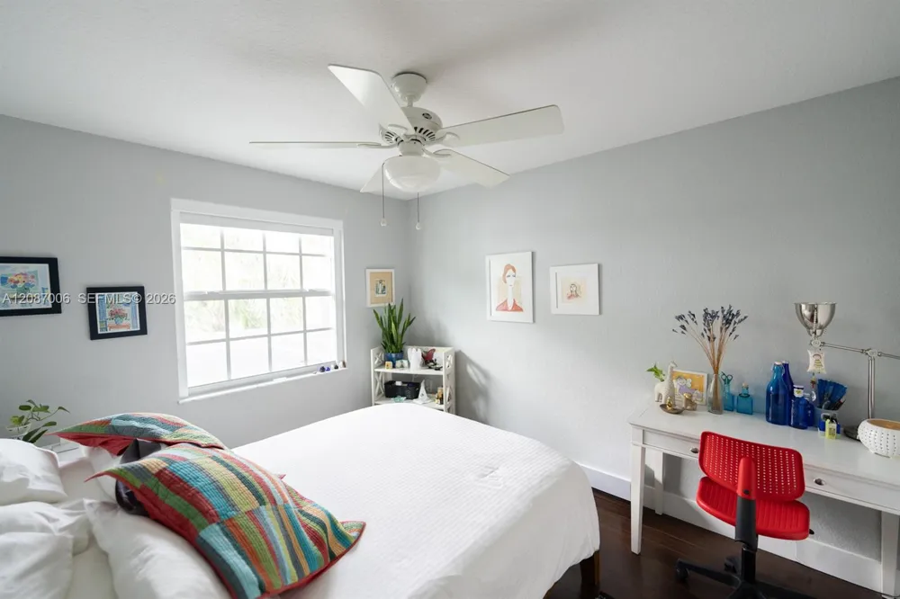 13832 NW 22nd St Sunrise, FL 33323