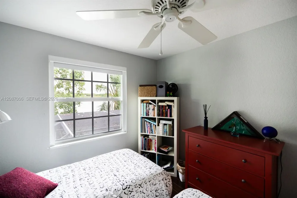 13832 NW 22nd St Sunrise, FL 33323