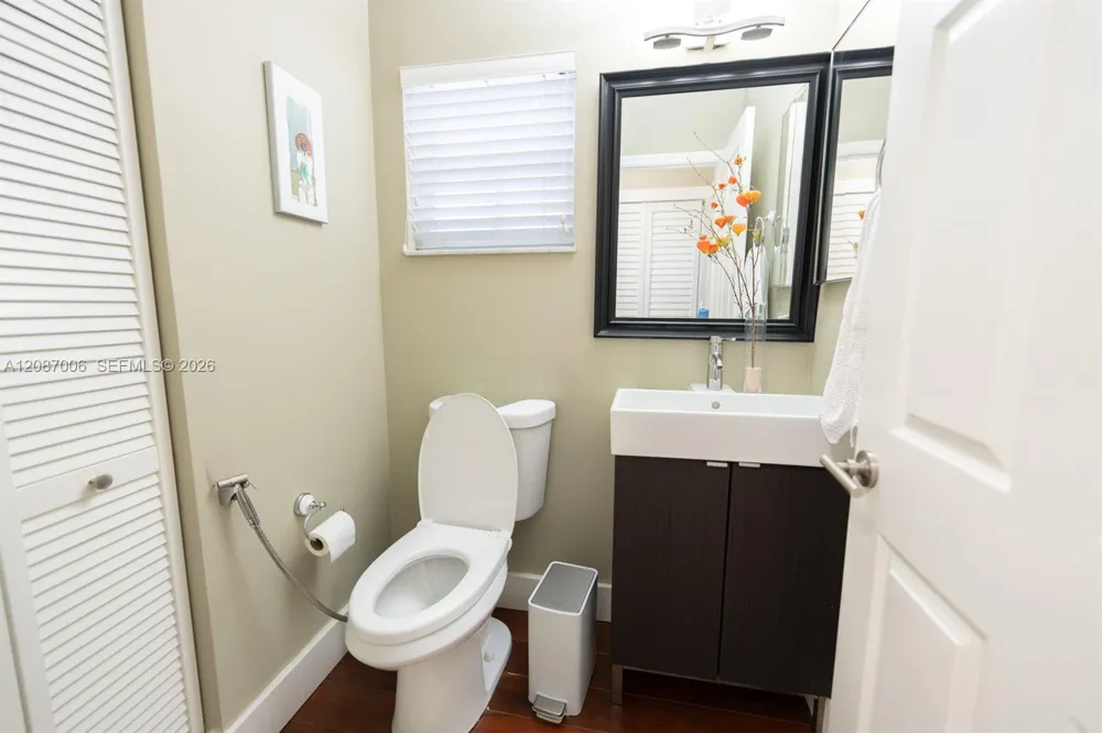 13832 NW 22nd St Sunrise, FL 33323