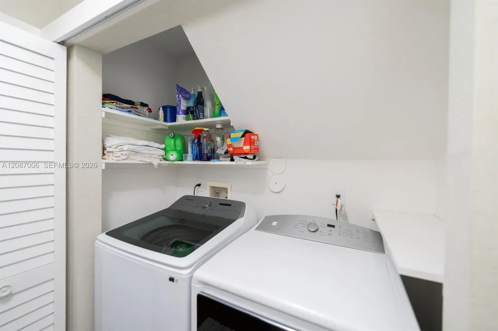 13832 NW 22nd St Sunrise, FL 33323