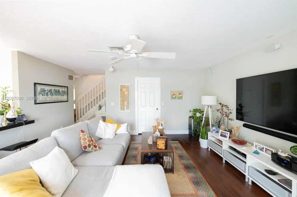 13832 NW 22nd St Sunrise, FL 33323