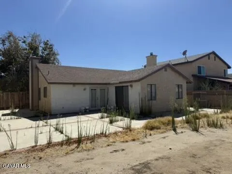 2533 Topaz Lane Lancaster, CA 93535