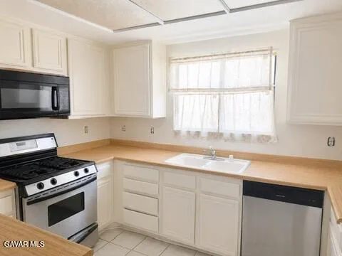 2533 Topaz Lane Lancaster, CA 93535