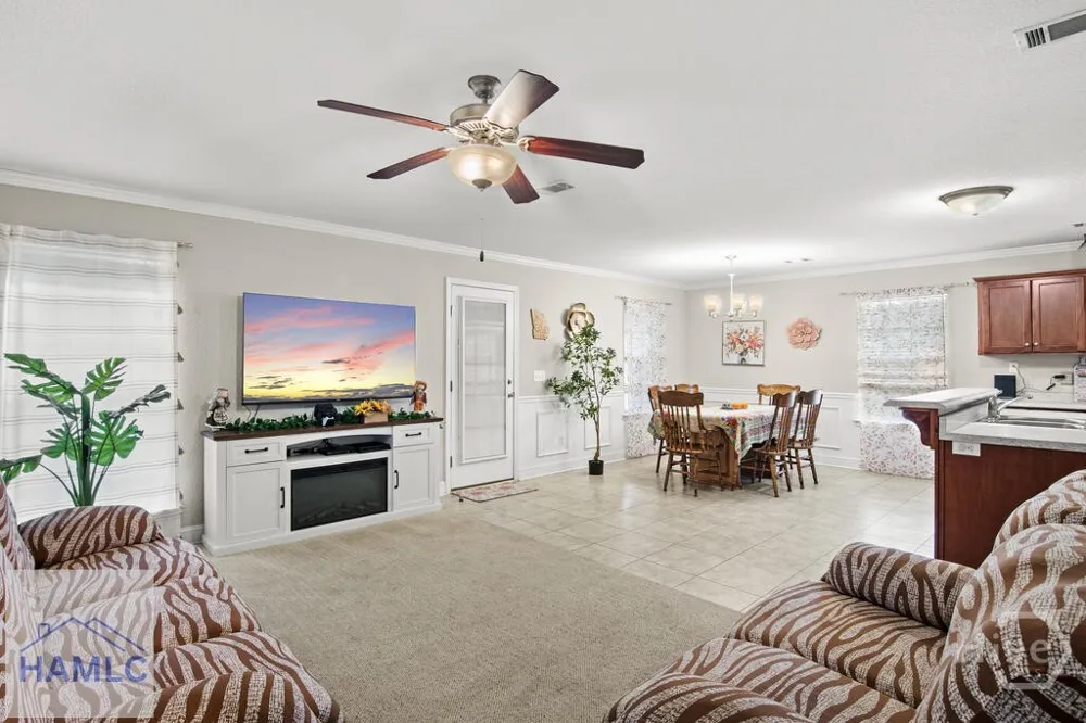 1117 Creekside Circle Hinesville, GA 31313