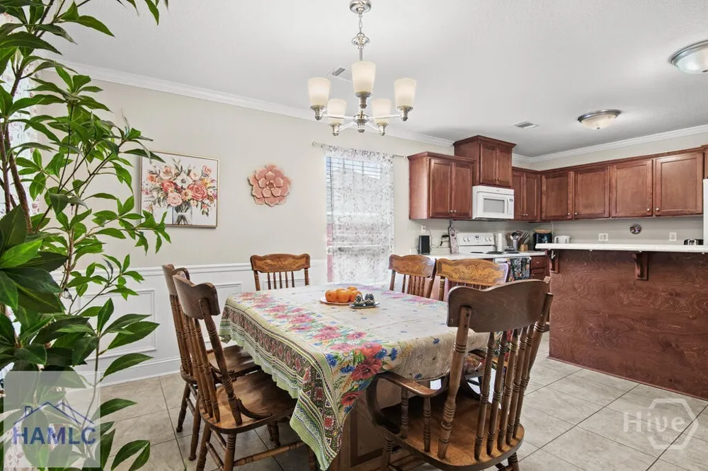 1117 Creekside Circle Hinesville, GA 31313