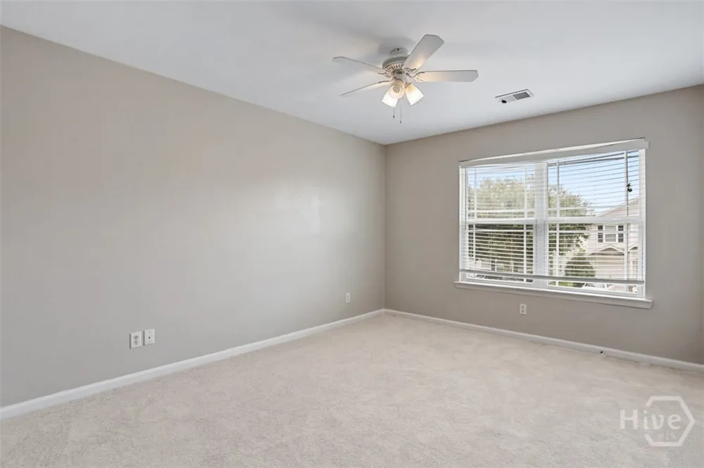 160 CHAPEL Lake S Savannah, GA 31419