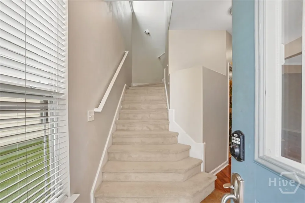 160 CHAPEL Lake S Savannah, GA 31419