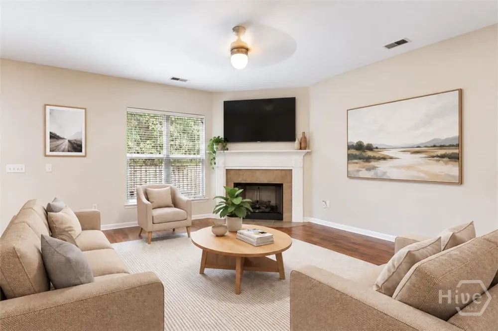 160 CHAPEL Lake S Savannah, GA 31419
