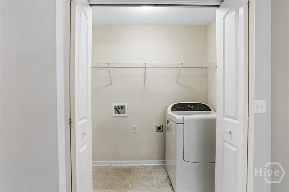 160 CHAPEL Lake S Savannah, GA 31419