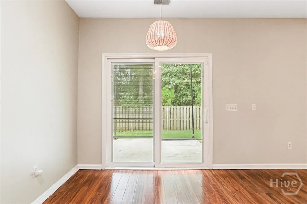 160 CHAPEL Lake S Savannah, GA 31419